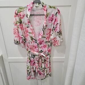 Show me MuMu Brie Floral Robe O/S